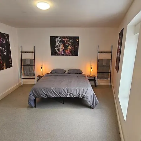 La Taniere Sedanaise 2 Bedrooms Parking Wifi *