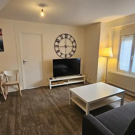 La Taniere Sedanaise 2 Bedrooms Parking Wifi *
