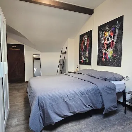 La Taniere Sedanaise 2 Bedrooms Parking Wifi Apartman Sedan